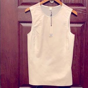 NWT!! Dakota Collective top
